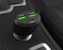 Coney Car Charger - 2x USB-A 1x USB-C 84W PD 3.0 - Black