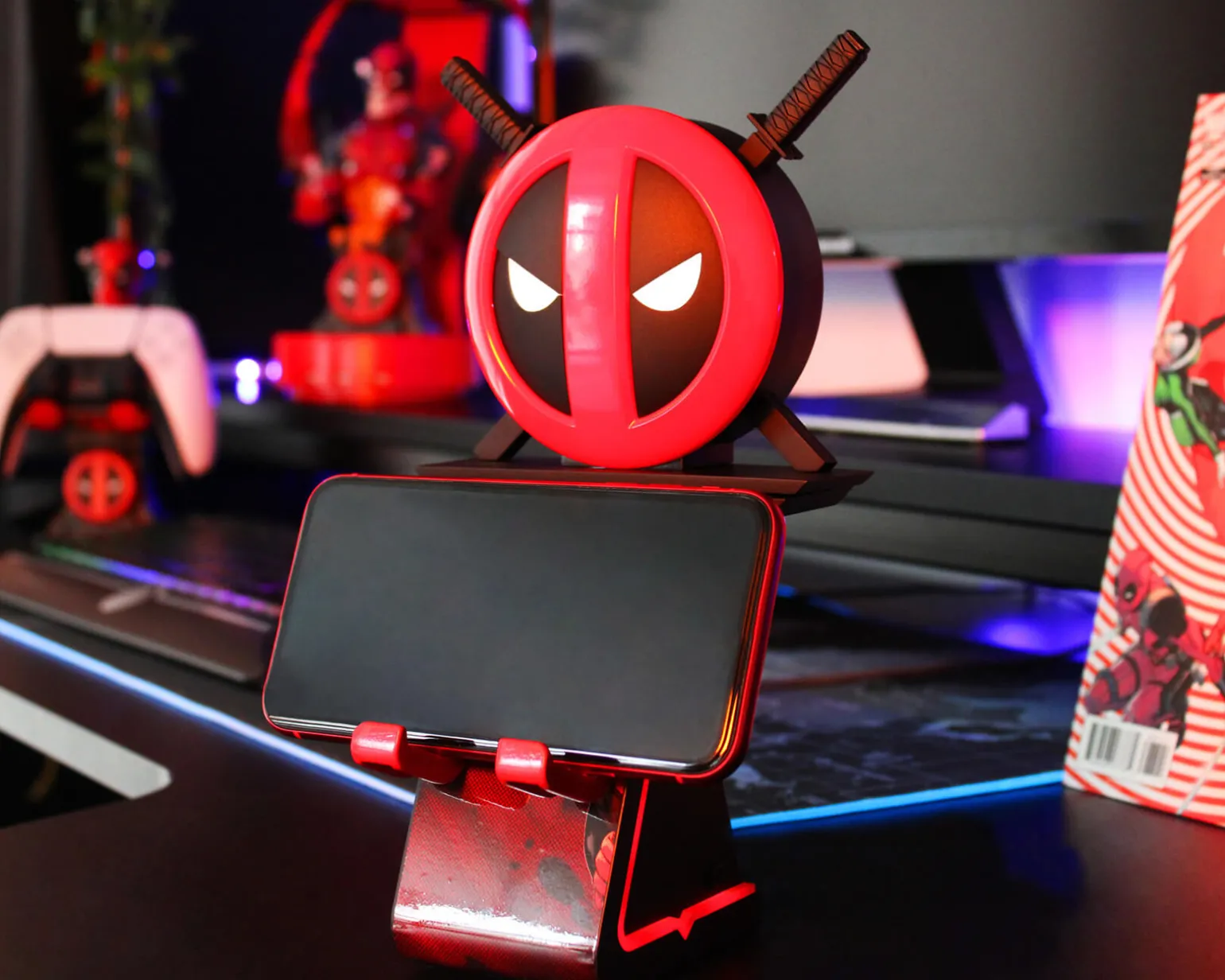 Deadpool Ikon Phone & Controller Holder