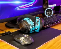 FreeZe Nova Pro Wireless Ear Cushions - Cyan Prism