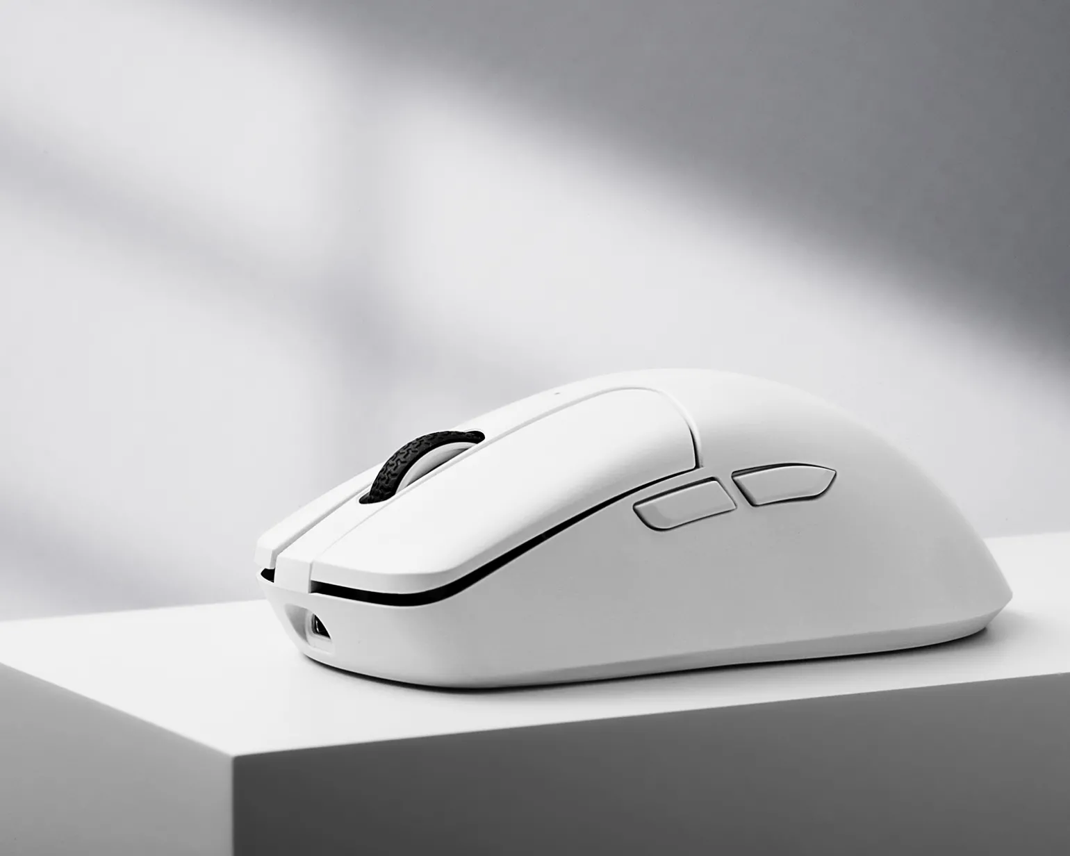 M2 4K Wireless Gaming Mouse - White