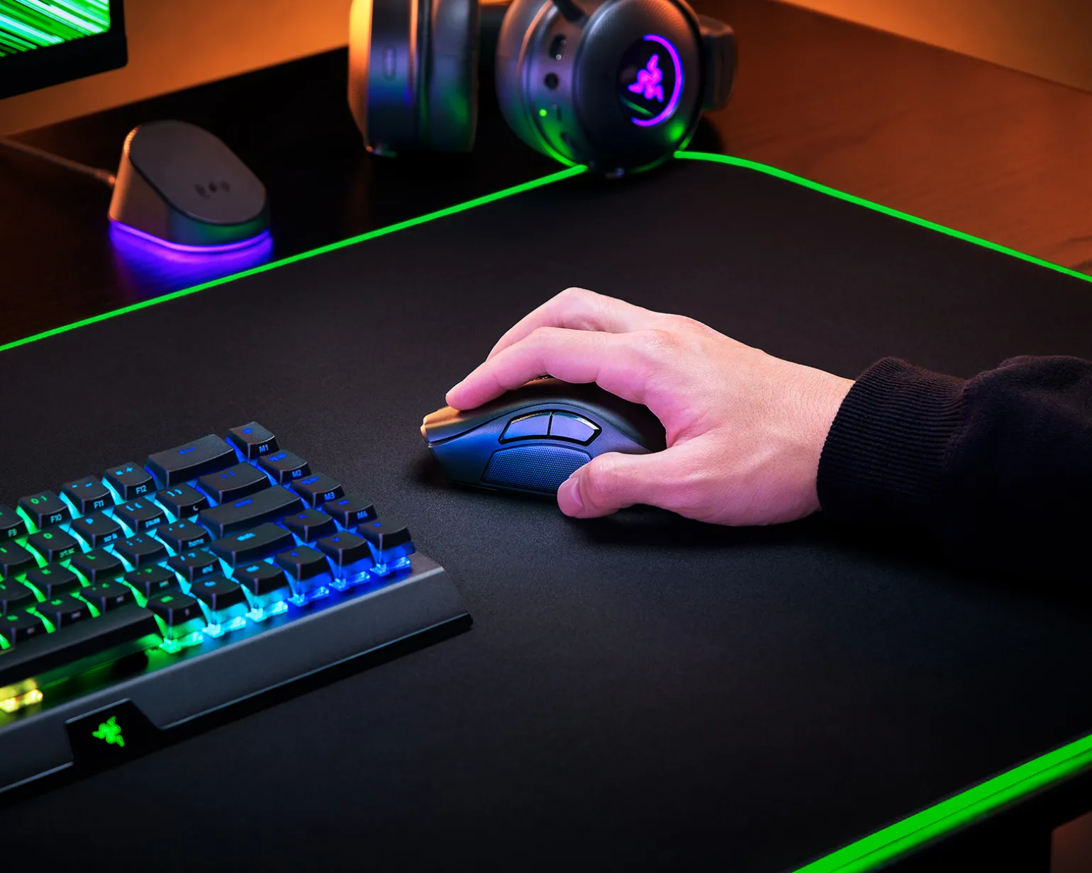 Naga V2 Pro - Wireless MMO Gaming Mouse - Black