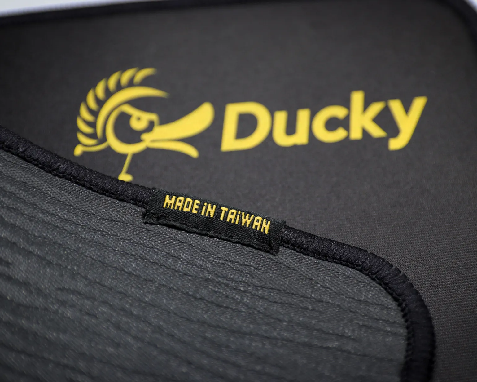 Shield Mousepad L - Black