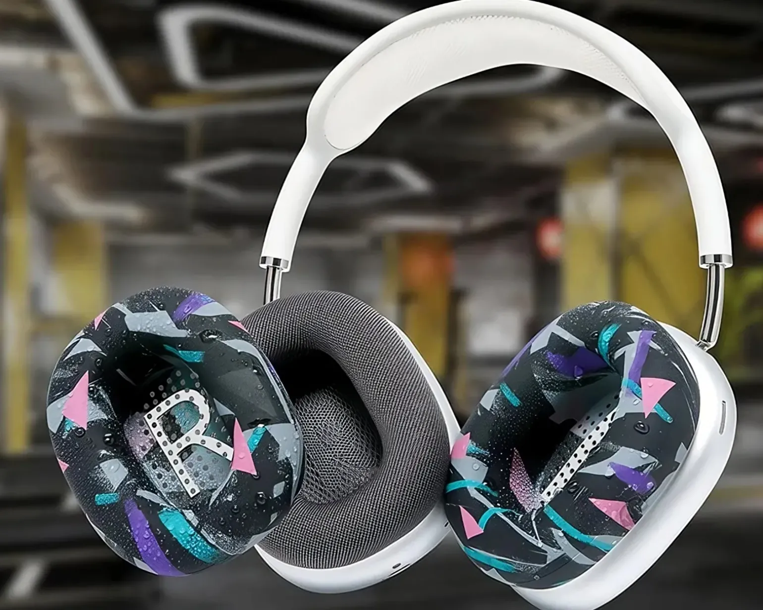 WC SweatZ Max Ear Cushion Covers - 90''s Black